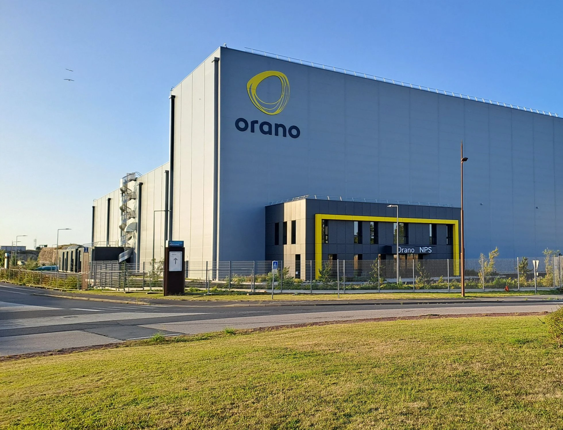 Shema Orano extérieure bâtiment