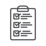 Une feuille avec des cases cochées, représentant la gestion des tâches et le suivi des objectifs.