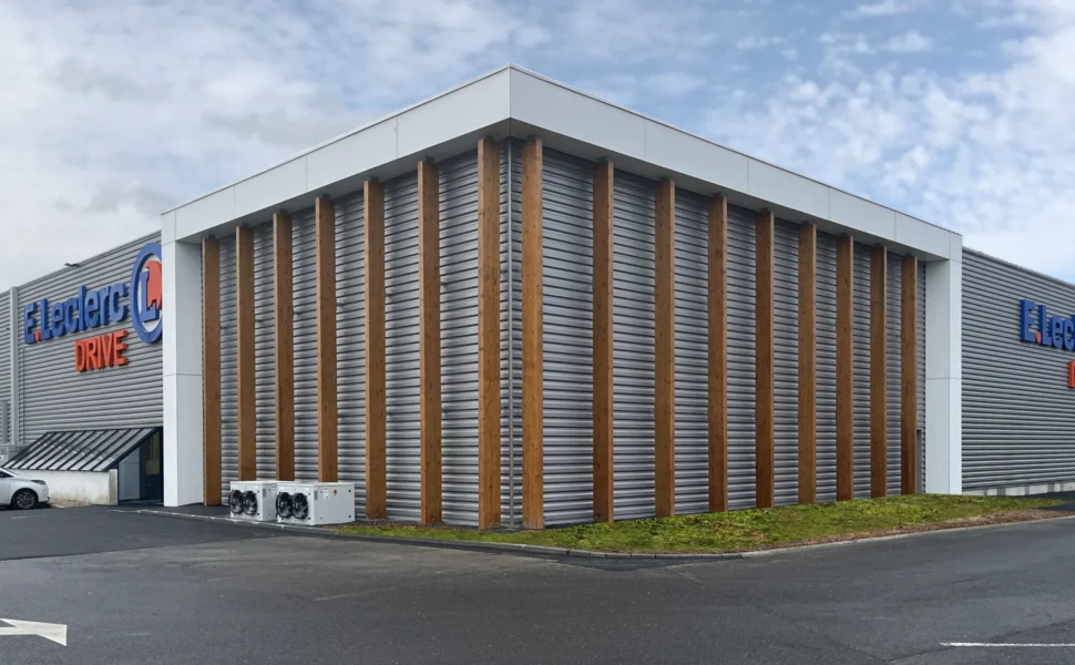 extension-drive-e.leclerc-caen-architecture-commerciale