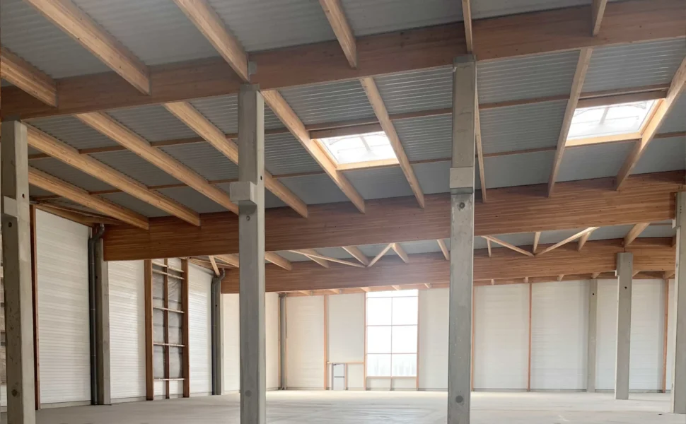 Rougier-atelier-charpente-bois-béton-1