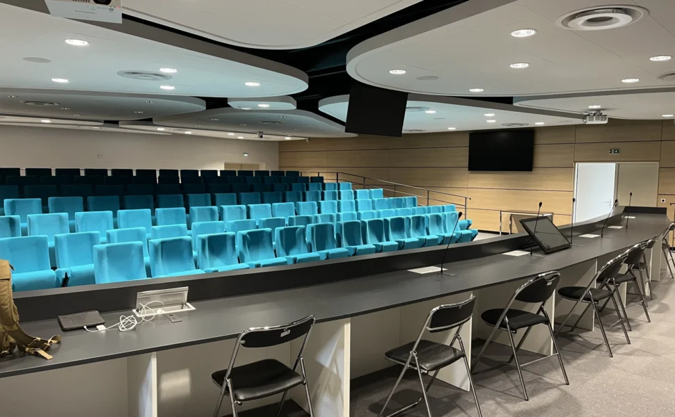 shema-espace-360-rehabilitation-bureaux-salle-de-conférence